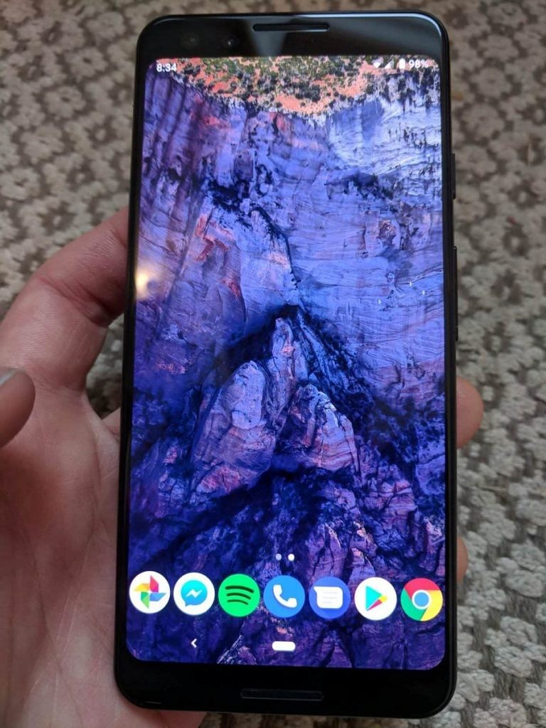Google Pixel 3 leaked photos